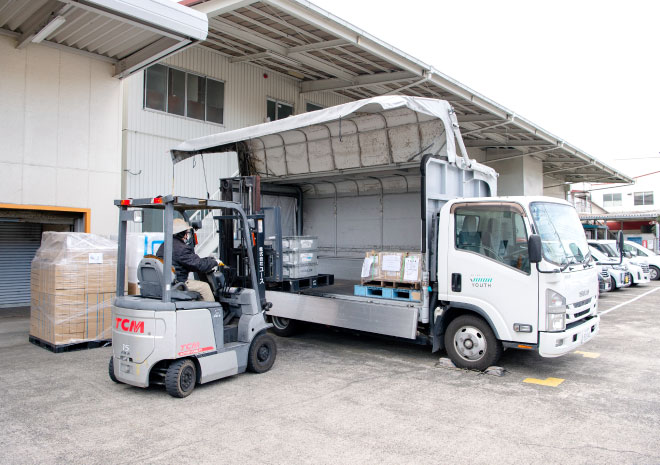 自社工場&トラック常備